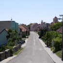 Pohled na obec podél hl.silnice